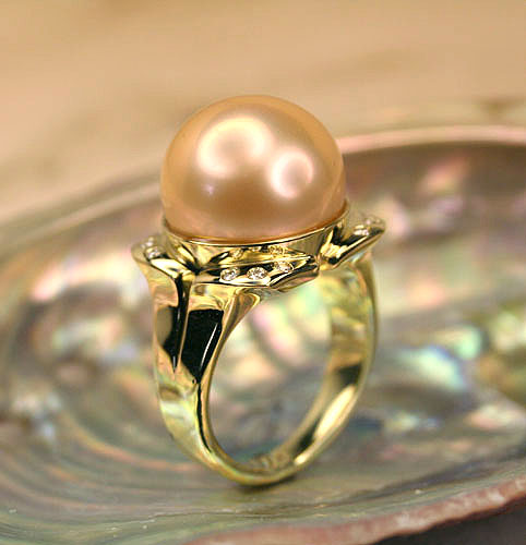 pearl/diamond ring